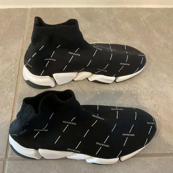 Balenciaga speed runners 2.0 sneakers Size 9 - Picture 3 of 5
